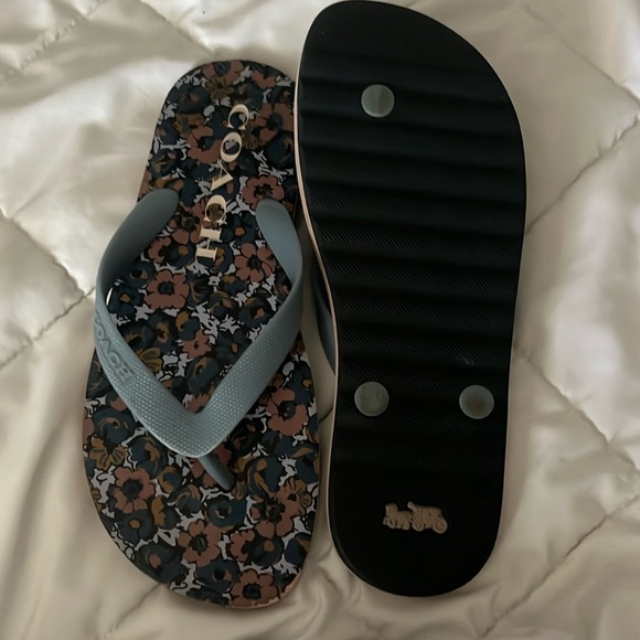 Coach floral flip-flops - Picture 2 of 5